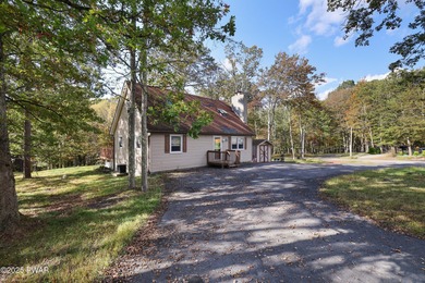 Welcome to this warm and well-cared-for 4-bedroom, 2-bath home - photo 30