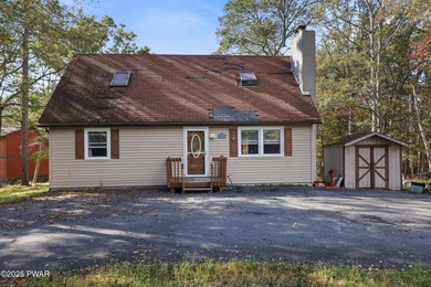 Welcome to this warm and well-cared-for 4-bedroom, 2-bath home - photo 32