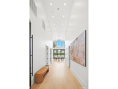 647 Temple - photo 8