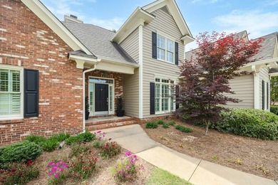 Welcome to 4944 Turnberry Lane in Columbus - a beautifully - photo 3
