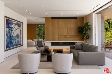 Perched on a secluded promontory above the Sunset Strip, this - photo 3