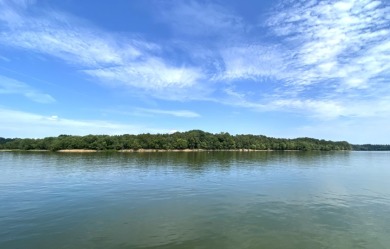 Lake Acreage For Sale in Lucas, Kentucky