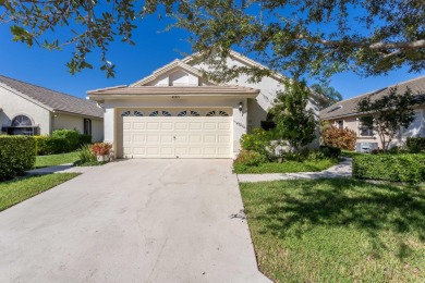 (private lake, pond, creek) Home For Sale in Boynton Beach Florida