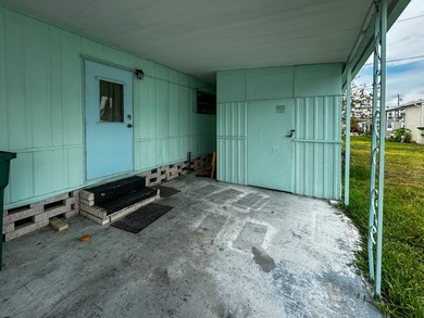 This steal of a home is move in ready and fully furnished - photo 14