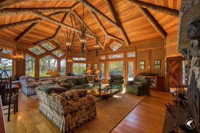 This extraordinary custom-built estate perched along the shores - photo 16