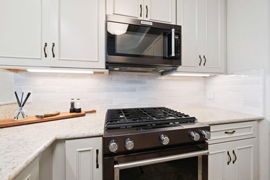 Welcome to Tranquil Harbor, where luxury living meets the heart - photo 18