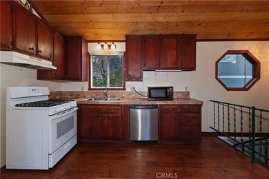 Chalet style home located in Sugarloaf ~ This reverse floor plan - photo 18