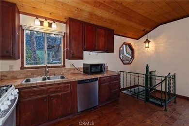 Chalet style home located in Sugarloaf ~ This reverse floor plan - photo 21
