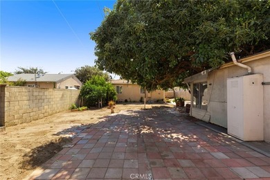 This charming 2-bedroom, 1-bathroom home offers an excellent - photo 21