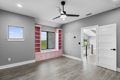 This 3-bedroom, 3.5-bath, 3,554 sf modern masterpiece and 94.955 - photo 25