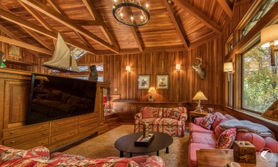 This extraordinary custom-built estate perched along the shores - photo 27
