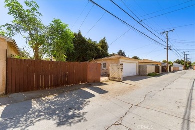 This charming 2-bedroom, 1-bathroom home offers an excellent - photo 27