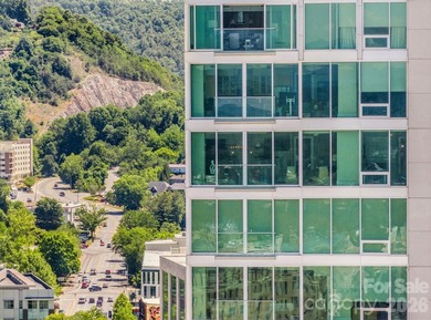 Perched on the 16th floor of the Arras Residences, Residence - photo 34