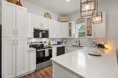 Stunning turnkey home with a fully furnished option available! - photo 8