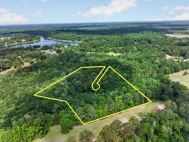 Dogwood Lake Acreage For Sale in Bonifay Florida