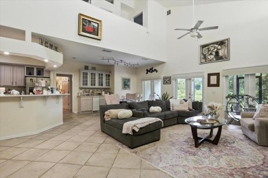 Largest single family attached home on the market. This 5 - photo 6