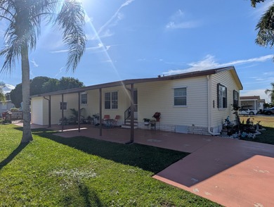 FINANCING AVAILABLE ON THIS LARGE 3/2  BEAUTIFULLY MAINTAINED