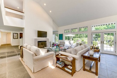 Located on a quiet cul-de-sac south of the highway in Wainscott - photo 6