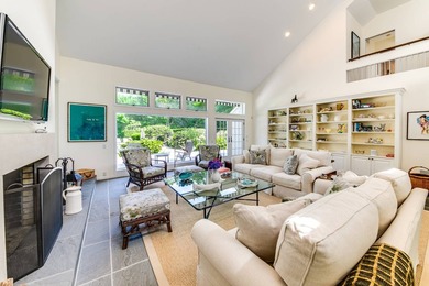 Located on a quiet cul-de-sac south of the highway in Wainscott - photo 9