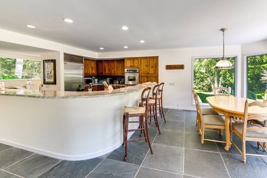 Located on a quiet cul-de-sac south of the highway in Wainscott - photo 10