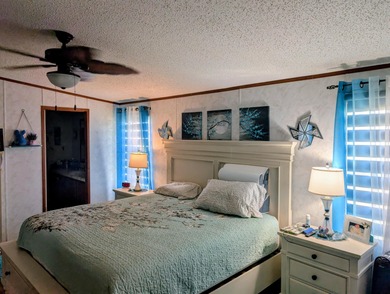 FINANCING AVAILABLE ON THIS LARGE 3/2  BEAUTIFULLY MAINTAINED