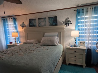 FINANCING AVAILABLE ON THIS LARGE 3/2  BEAUTIFULLY MAINTAINED