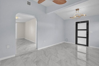 Fully updated 3BR/2BA home in historic North Palm Beach with 1 - photo 7