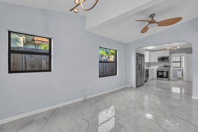 Fully updated 3BR/2BA home in historic North Palm Beach with 1 - photo 9