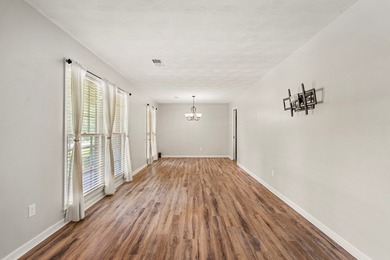 Classic ranch charm meets thoughtful updates in one of Phenix - photo 5