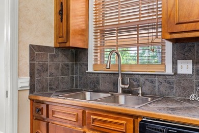 Classic ranch charm meets thoughtful updates in one of Phenix - photo 7