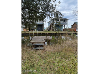 Waterfront Lot in Shoreline Park - Build Your Coastal Dream! - photo 1