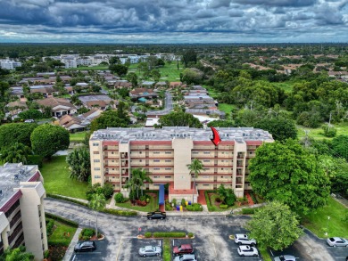 (private lake, pond, creek) Condo For Sale in Lake Worth Florida