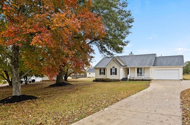 Lake Beulah Home For Sale in Fountain Inn South Carolina