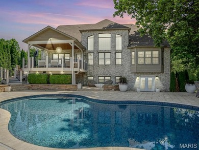 Step into refined elegance and resort-style living in this - photo 3