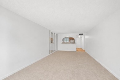 Welcome home to this beautifully maintained first-floor condo - photo 36