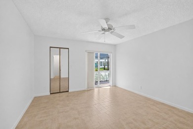 Welcome home to this beautifully maintained first-floor condo - photo 42