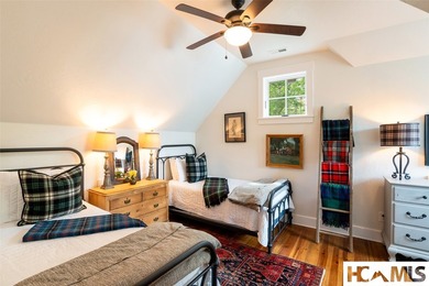 On the shores of Lake Glenville, Deer Run Cottage emerges as - photo 44
