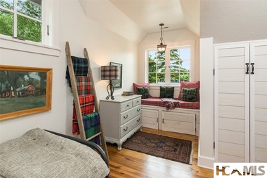 On the shores of Lake Glenville, Deer Run Cottage emerges as - photo 45