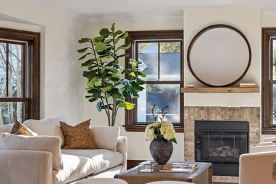 Lowcountry Living, just minutes from historic downtown