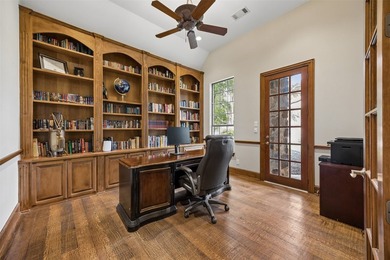 Nestled on a premium corner lot in the prestigious Bridlewood - photo 3