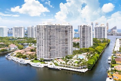 Little Maule Lake Condo For Sale in Aventura Florida
