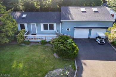Welcome to the sought after Awosting lake community! Situated in - photo 5