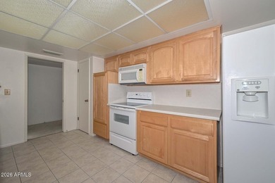 Great opportunity to make this 2 bed, 2 bath Gemini town home in - photo 12
