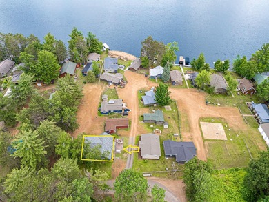 This stunning 3-bedroom, 2-bathroom lakefront retreat is the - photo 12