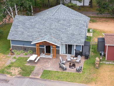 This stunning 3-bedroom, 2-bathroom lakefront retreat is the - photo 13