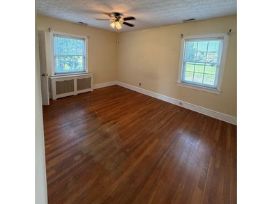 Opportunity awaits in the heart of Clarksville! This 4-bedroom - photo 17