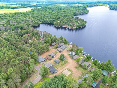 This stunning 3-bedroom, 2-bathroom lakefront retreat is the - photo 18