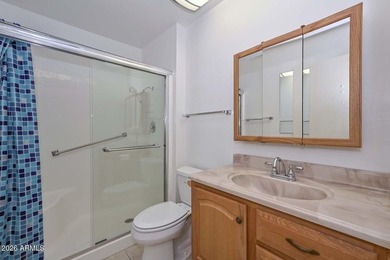 Great opportunity to make this 2 bed, 2 bath Gemini town home in - photo 21