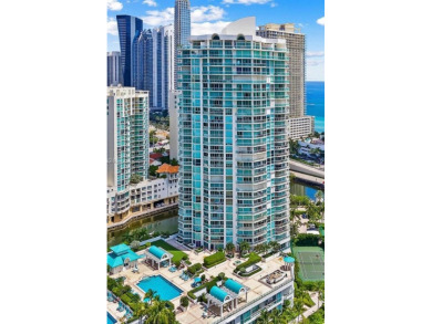 Beautiful condo in the heart of Sunny Isles located in the