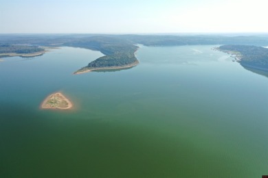 (private lake, pond, creek) Home For Sale in Mountain Home Arkansas